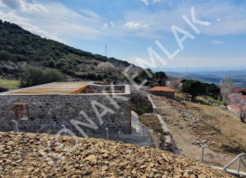 AYVALIK KONAK EMLAK BULUT ÇESMEDE SATILIK 1.692,06 M2 ARSA