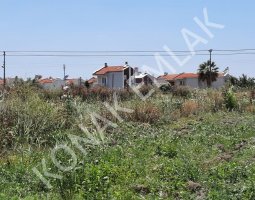 AYVALIK KONAK EMLAK TAN ALTINOVA DA SATILIK TARLA 440 METRE KARE
