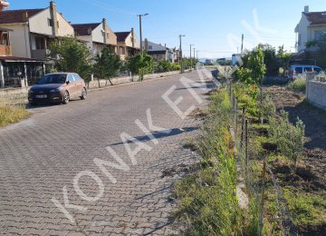 ALTINOVA  VİLLALIK ARSA İMARLI